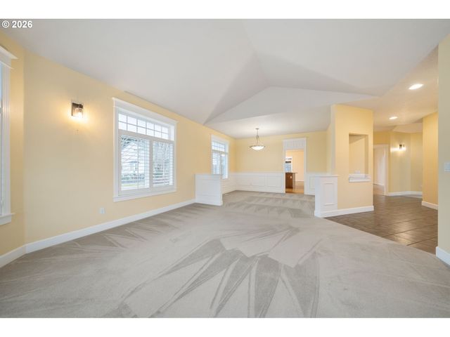 12406 Nw 46TH Ave, Vancouver, WA 98685