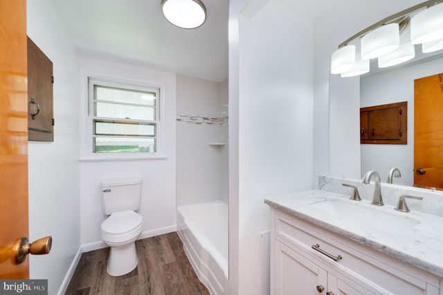 3521 CHESTNUT ST, Reading, PA 19605