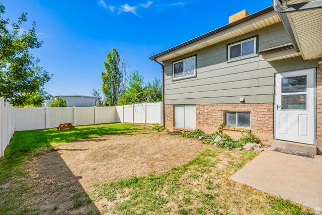 293 W 1225 N, Layton, UT 84041