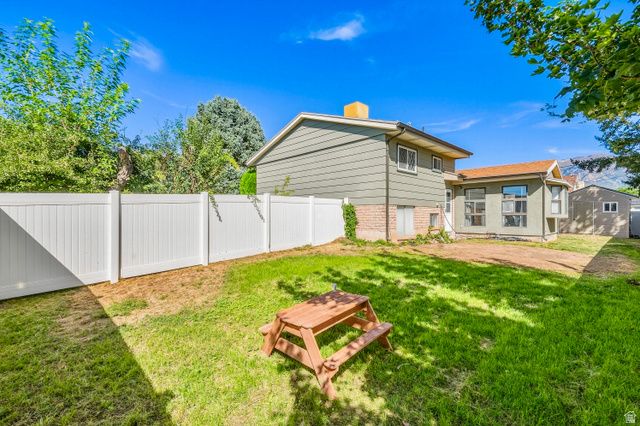 293 W 1225 N, Layton, UT 84041
