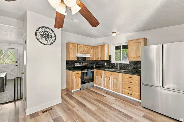 293 W 1225 N, Layton, UT 84041
