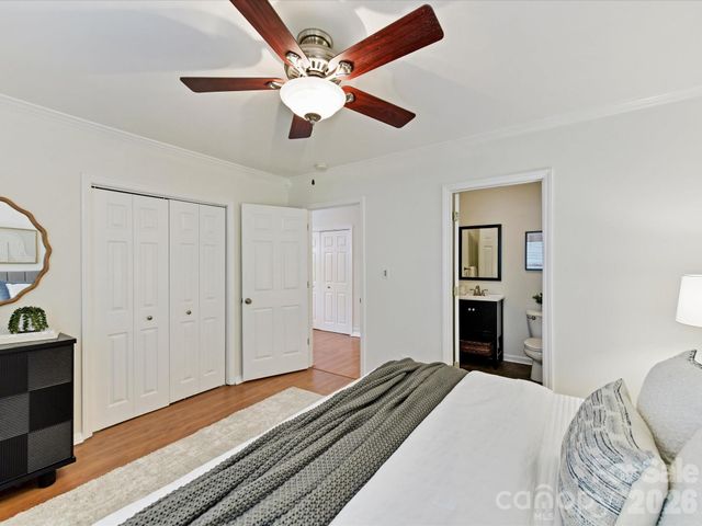 2028 Hamorton Place, Charlotte, NC 28205