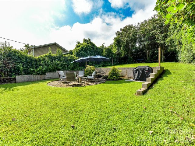 2028 Hamorton Place, Charlotte, NC 28205