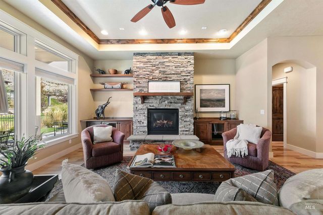 3372 E Parsnip Peak Drive, Boise, ID 83716