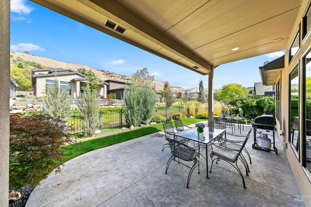 3372 E Parsnip Peak Drive, Boise, ID 83716