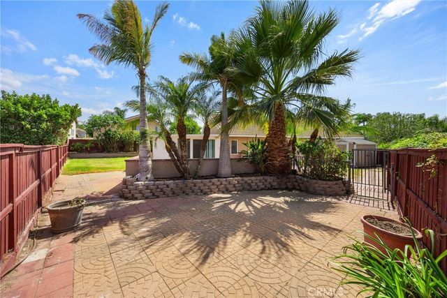 4361 Halfinger, Jurupa Valley, CA 92509