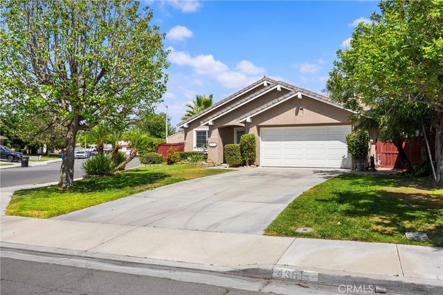 4361 Halfinger, Jurupa Valley, CA 92509