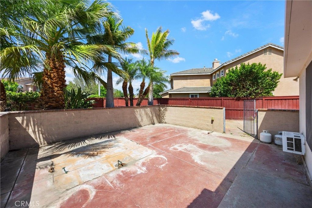 Image 38 of property listing at 4361 Halfinger, Jurupa Valley, CA 92509