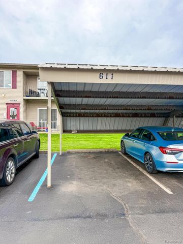 10077 Allen Pointe Drive, Allen Park, MI 48101
