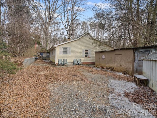 1526 Bills Creek Road, Lake Lure, NC 28746