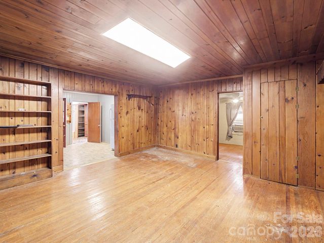 1526 Bills Creek Road, Lake Lure, NC 28746