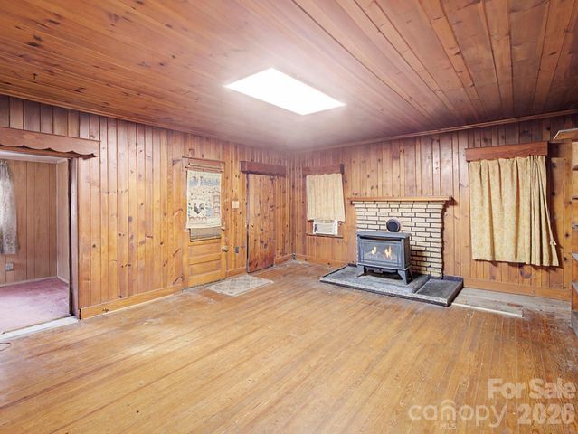 1526 Bills Creek Road, Lake Lure, NC 28746