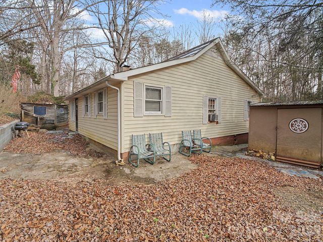 1526 Bills Creek Road, Lake Lure, NC 28746