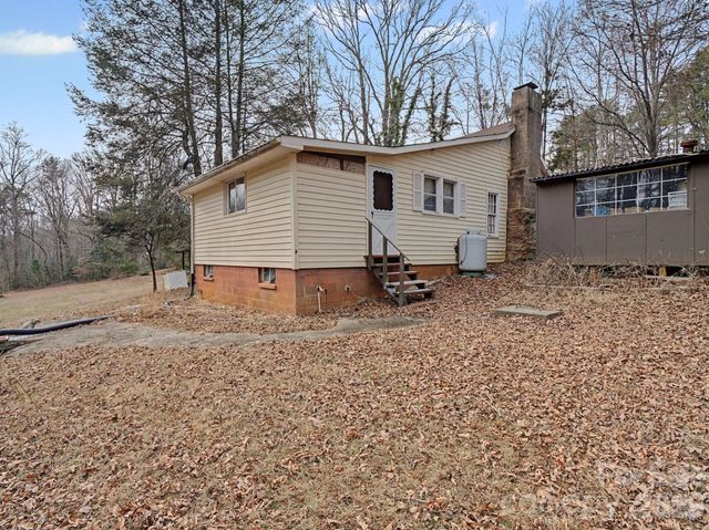 1526 Bills Creek Road, Lake Lure, NC 28746