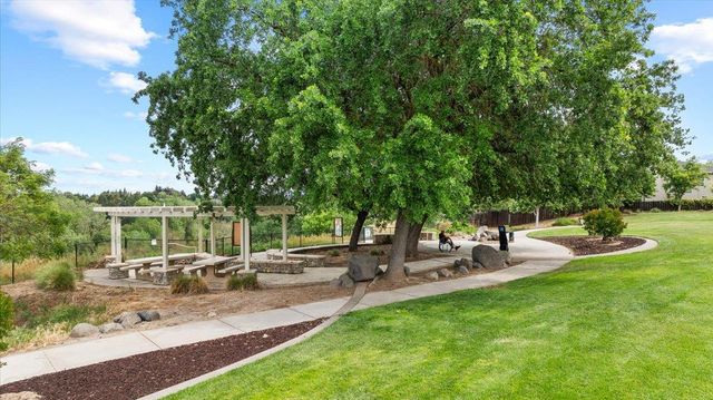 792 Jacob Way, Oakdale, CA 95361