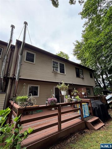 26 Wyker Road 2207, Franklin, NJ 07416