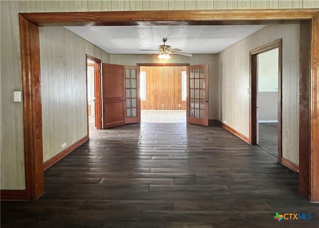 1915 & 1925 S Wall Street, Belton, TX 76513