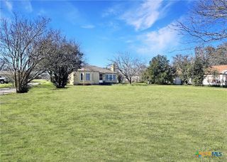 1915 & 1925 S Wall Street, Belton, TX 76513