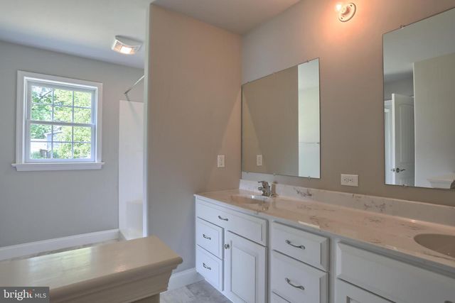 010 STARLIGHT LANE, Lebanon, PA 17046
