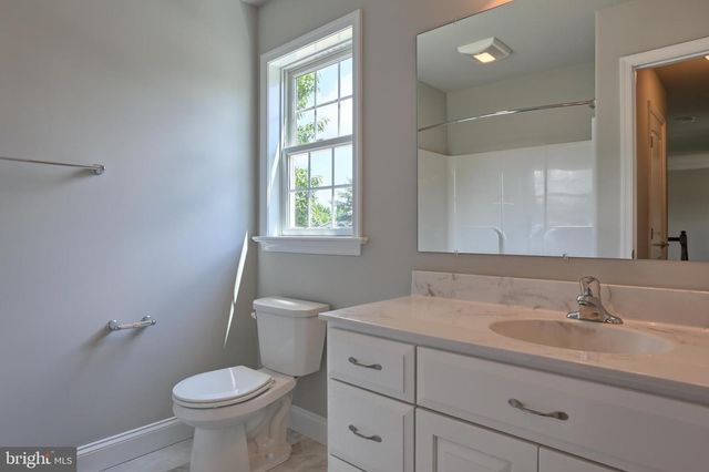 010 STARLIGHT LANE, Lebanon, PA 17046