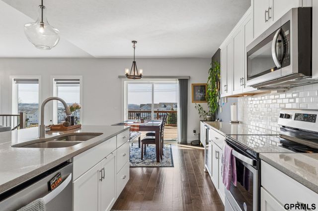 2446 N 191 Avenue, Omaha, NE 68022