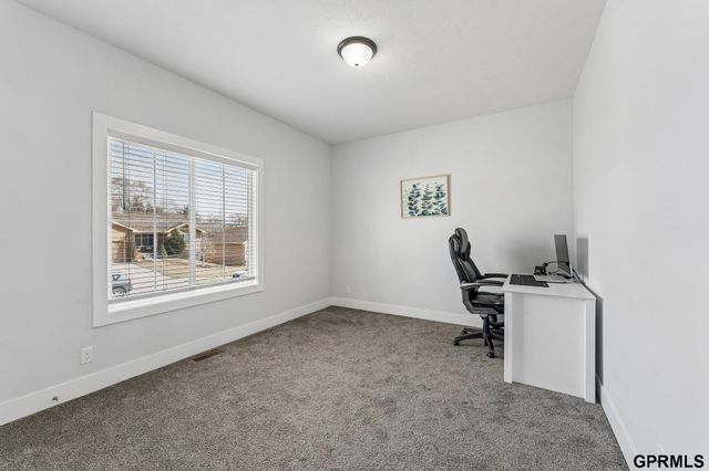 2446 N 191 Avenue, Omaha, NE 68022