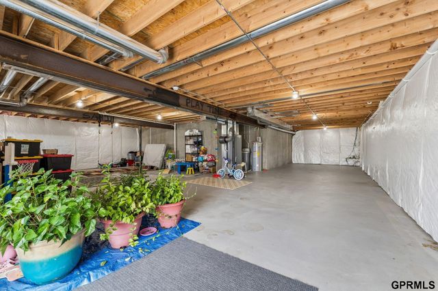 2446 N 191 Avenue, Omaha, NE 68022