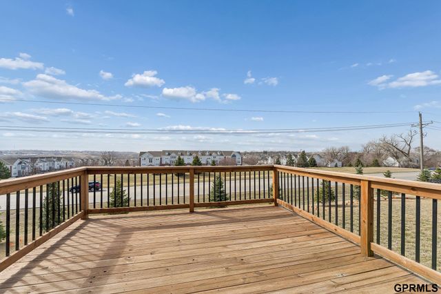 2446 N 191 Avenue, Omaha, NE 68022