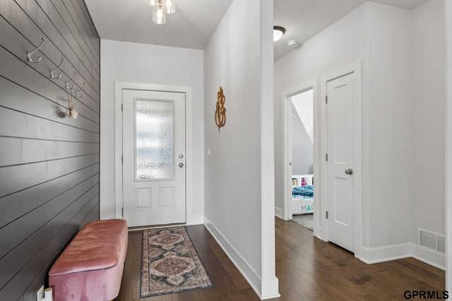 2446 N 191 Avenue, Omaha, NE 68022