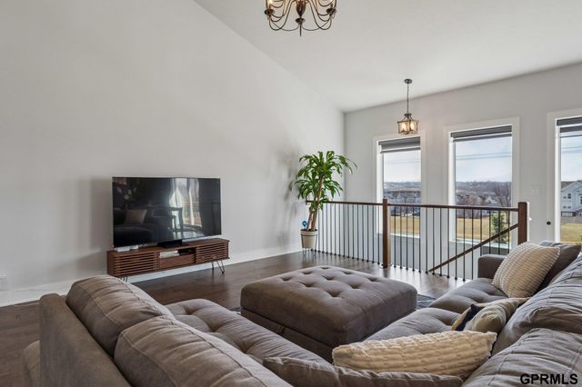 2446 N 191 Avenue, Omaha, NE 68022