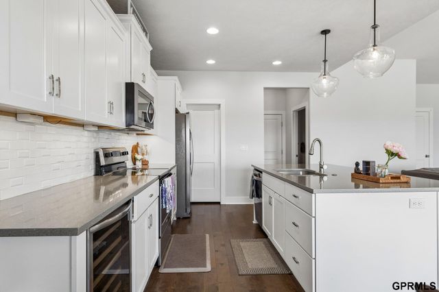 2446 N 191 Avenue, Omaha, NE 68022