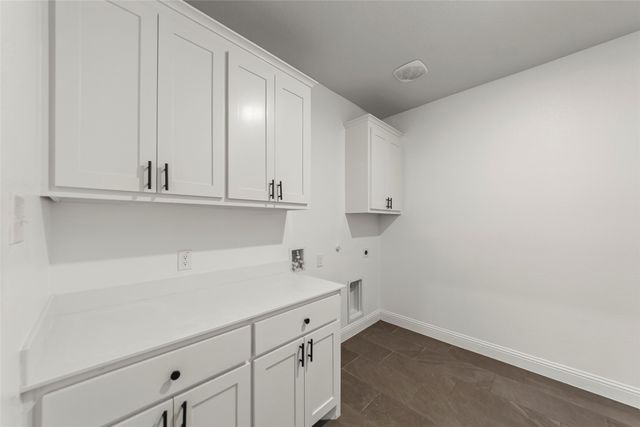 498 Oak Creek Drive, Lavon, TX 75166