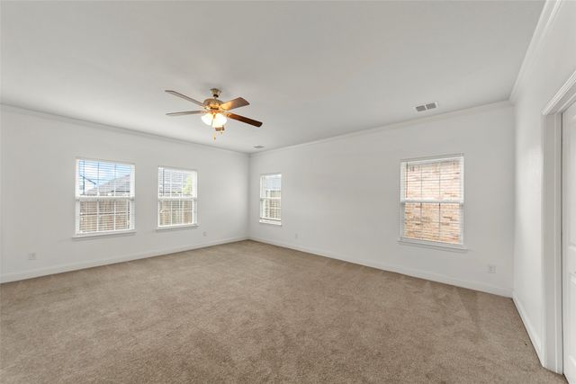 498 Oak Creek Drive, Lavon, TX 75166