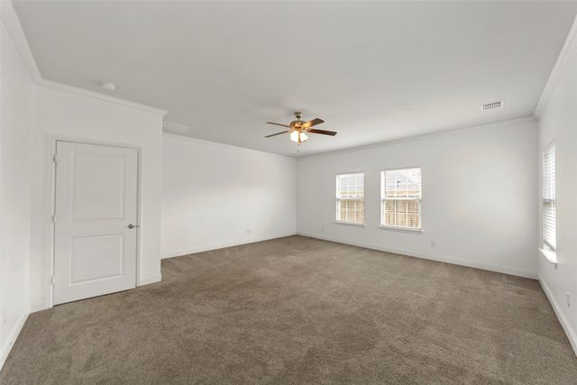 498 Oak Creek Drive, Lavon, TX 75166