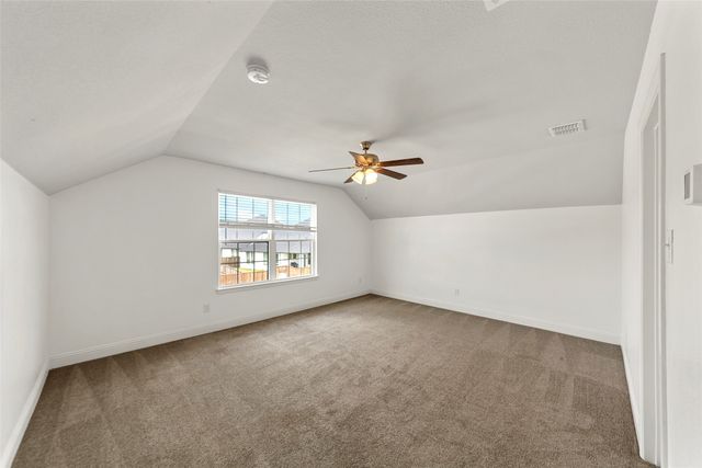 498 Oak Creek Drive, Lavon, TX 75166