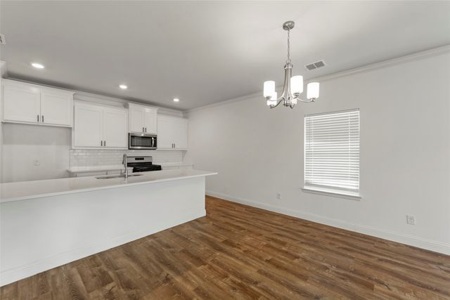 498 Oak Creek Drive, Lavon, TX 75166