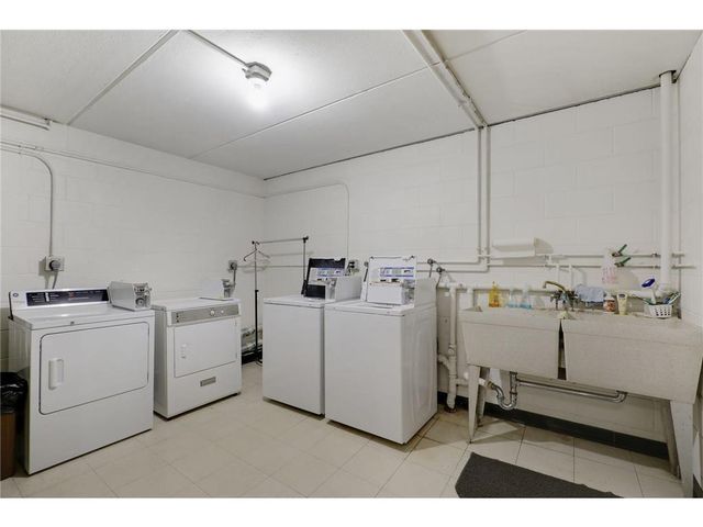 408 3rd Street N 104, Stillwater, MN 55082