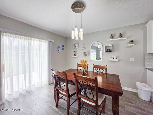 207 Winged Foot Lane, Daytona Beach, FL 32124