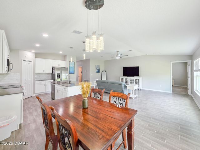 207 Winged Foot Lane, Daytona Beach, FL 32124