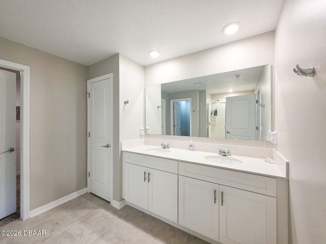 207 Winged Foot Lane, Daytona Beach, FL 32124