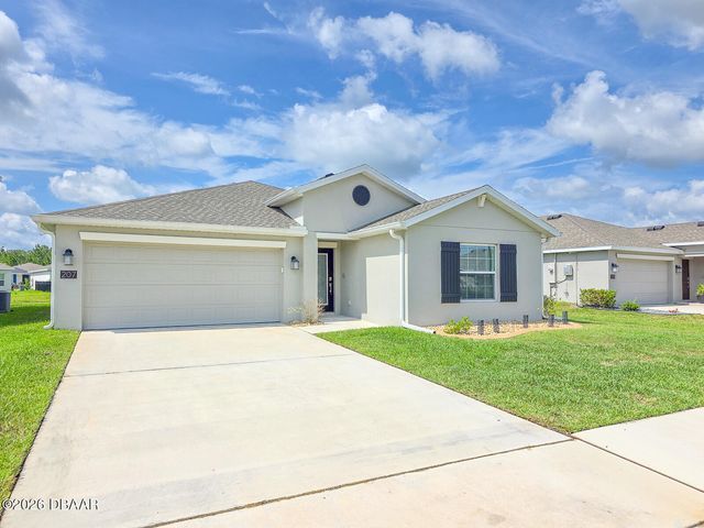 207 Winged Foot Lane, Daytona Beach, FL 32124