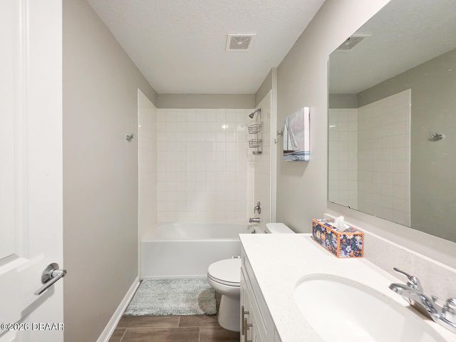 207 Winged Foot Lane, Daytona Beach, FL 32124
