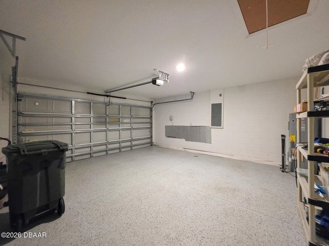 207 Winged Foot Lane, Daytona Beach, FL 32124