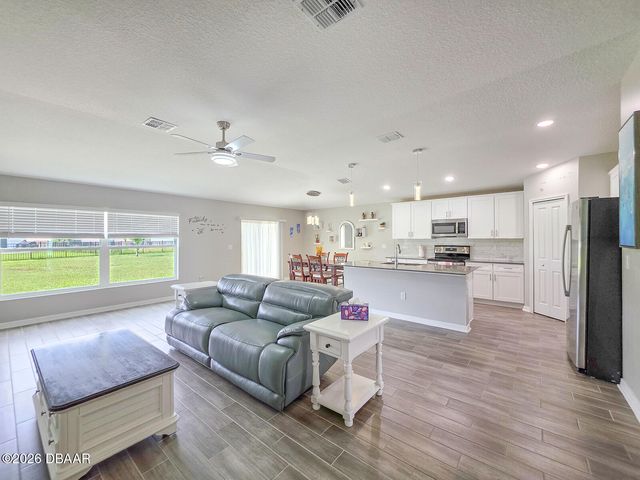 207 Winged Foot Lane, Daytona Beach, FL 32124