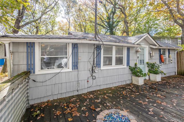 47 Woodcliff Trail, Baiting Hollow, NY 11933