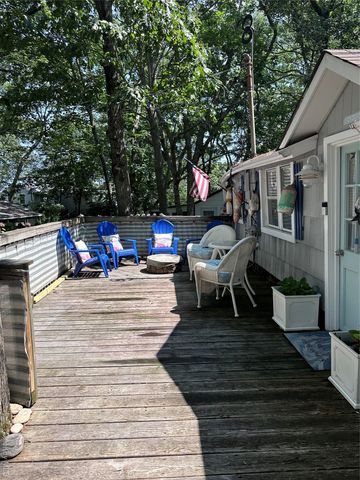 47 Woodcliff Trail, Baiting Hollow, NY 11933