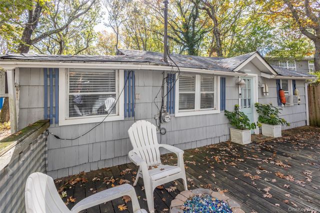 47 Woodcliff Trail, Baiting Hollow, NY 11933