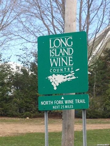 47 Woodcliff Trail, Baiting Hollow, NY 11933