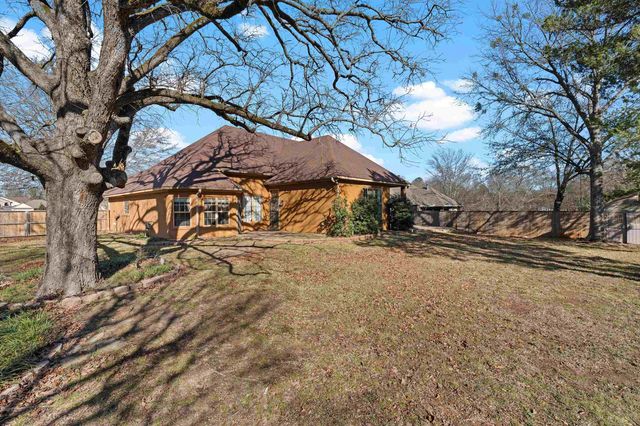 2120 PAGE ROAD, Longview, TX 75601