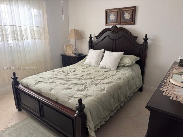 450 Paradise Isle Blvd 209, Hallandale Beach, FL 33009